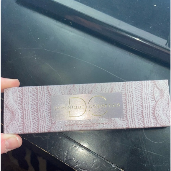 Dominique cosmetics shadow pallet - Picture 1 of 3